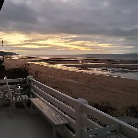 Les Pieds Dans L'eau