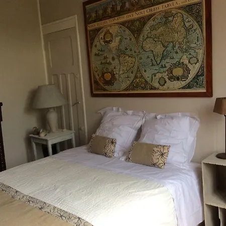 Les Pieds Dans L'eau *