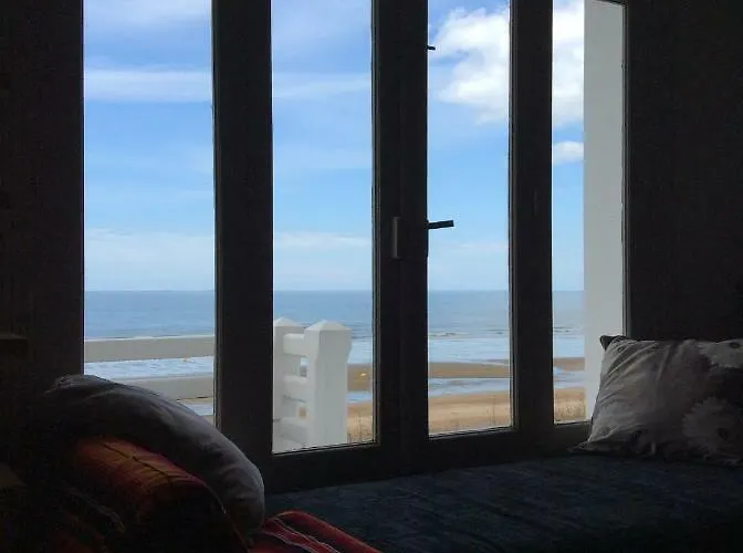 Les Pieds Dans L'eau