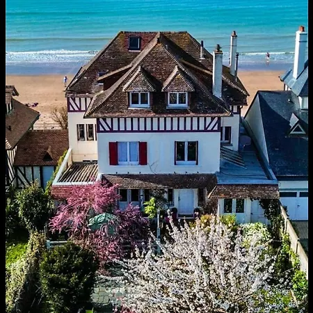 Les Pieds Dans L'eau Blonville-sur-Mer