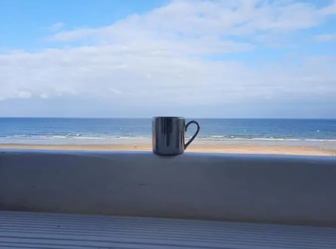 Les Pieds Dans L'eau