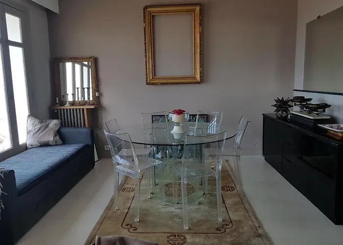 Les Pieds Dans L'eau